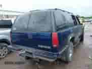 1999 Chevrolet Suburban с VIN 3GNGK26J0XG264448, выставлен на аукционе IAAI как лот 42038970 с пробегом 381 987 миль миль и . История ставок и продаж доступна на DreamBid. Изображение 4.