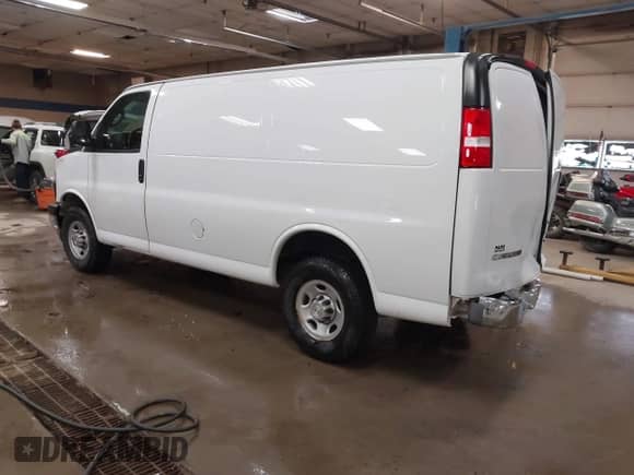 2020 Chevrolet Express Cargo с VIN 1GCWGAFP5L1266659, выставлен на аукционе IAAI как лот 42067566 с пробегом 122 413 миль миль и . История ставок и продаж доступна на DreamBid. Изображение 3.