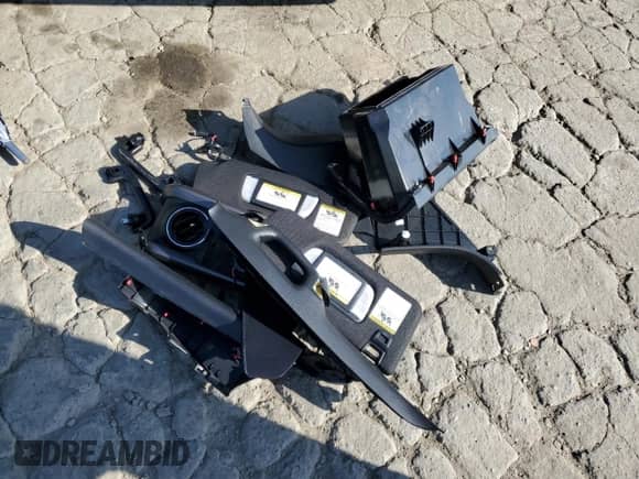 2022 Toyota Tacoma TRD Off Road с VIN 3TMCZ5AN6NM494685, выставлен на аукционе Copart как лот 82319385 с пробегом 42 267 миль миль и Списание • Salvage title. История ставок и продаж доступна на DreamBid. Изображение 12.