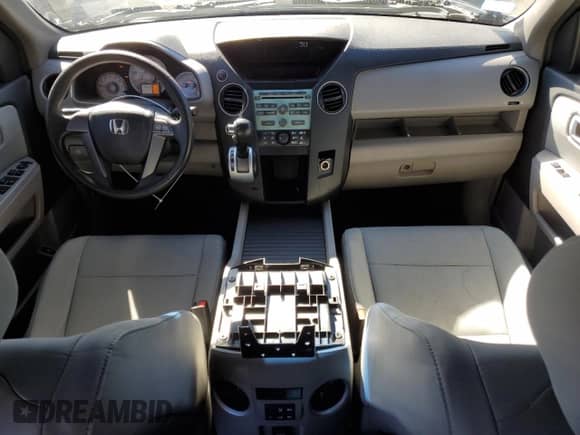 2010 Honda Pilot LX with VIN 5FNYF4H22AB037360, listed as a Copart auction lot 86506475 with 190,327 mi miles and Salvage title. Bid and sale history available at DreamBid. Image 8.