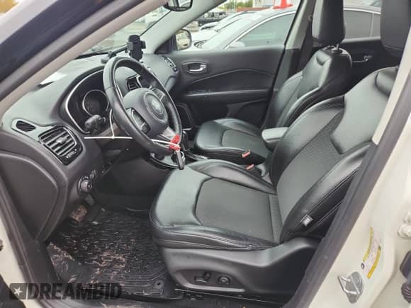 2018 Jeep Compass Latitude with VIN 3C4NJDBB9JT481282, listed as a Copart auction lot 86543825 with 92,137 mi miles and Non repairable. Bid and sale history available at DreamBid. Image 7.