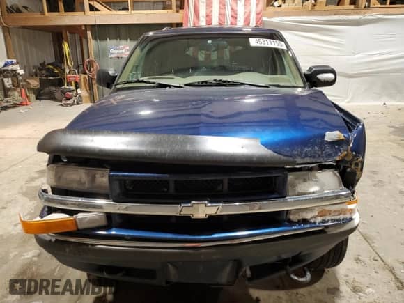 1999 Chevrolet Blazer LS with VIN 1GNDT13WXX2190801, listed as a Copart auction lot 45311155 with 212,709 mi miles and Salvage title. Bid and sale history available at DreamBid. Image 5.