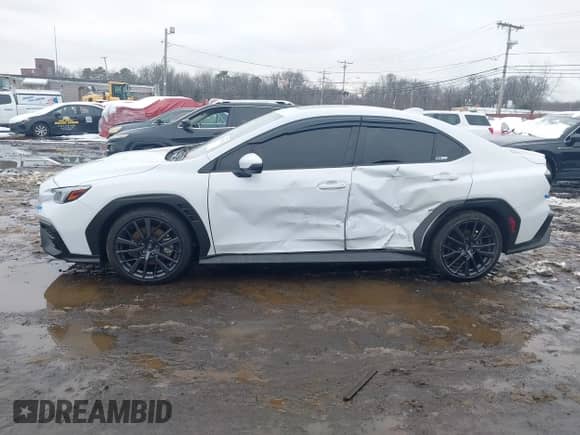 2023 Subaru WRX Limited с VIN JF1VBAL60P9804333, выставлен на аукционе IAAI как лот 41535661 с пробегом 15 678 миль миль и . История ставок и продаж доступна на DreamBid. Изображение 14.