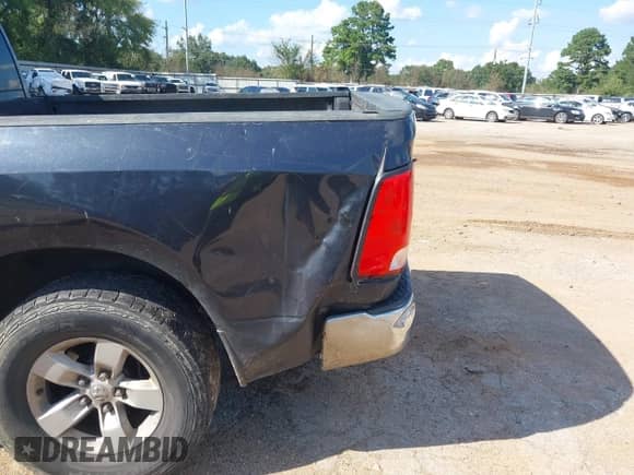2016 Ram 1500 Express with VIN 1C6RR6FT3GS118843, listed as a IAAI auction lot 43151711 with 267,592 mi miles and . Bid and sale history available at DreamBid. Image 6.