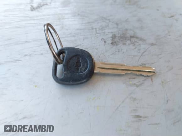 2005 Chevrolet Colorado 1SB LS Z85 with VIN 1GCDT136758168824, listed as a IAAI auction lot 41613875 with 184,633 mi miles and . Bid and sale history available at DreamBid. Image 11.