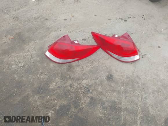 2012 Hyundai Veloster w/Black Int с VIN KMHTC6AD1CU034787, выставлен на аукционе IAAI как лот 42607847 с пробегом 126 912 миль миль и . История ставок и продаж доступна на DreamBid. Изображение 12.