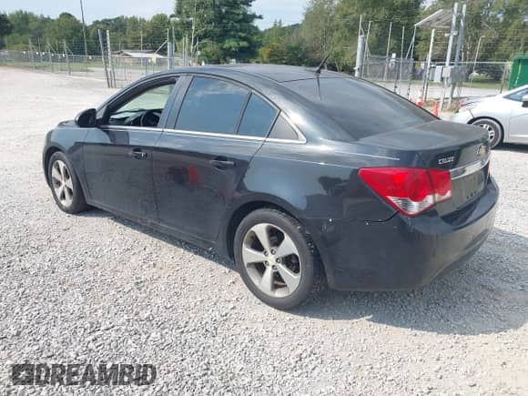 2011 Chevrolet Cruze 2LT z VIN 1G1PG5S94B7201289, wystawiony jako IAAI lot #43210274 z przebiegiem 161 323 mil mil oraz . Historia ofert i sprzedaży dostępna na DreamBid. Obrazek 3.