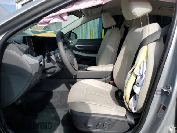 2024 Hyundai Sonata SEL с VIN KMHL64JA6RA367014, выставлен на аукционе Copart как лот 83850565 с пробегом 9 872 миль миль и Чистый • Clean title. История ставок и продаж доступна на DreamBid. Изображение 7.