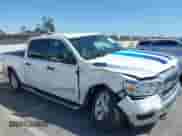 2023 Ram 1500 Big Horn z VIN 1C6SRFMT0PN531452, wystawiony jako IAAI lot #41976264 z przebiegiem 35 896 mil mil oraz . Historia ofert i sprzedaży dostępna na DreamBid. Obrazek 13.