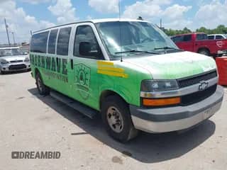 2016 Chevrolet Express Passenger LT с VIN 1GAZGPFG2G1331885, выставлен на аукционе IAAI как лот 42823712 с пробегом 311 820 миль миль и . История ставок и продаж доступна на DreamBid. Изображение 1.