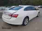 2019 Chevrolet Malibu LT z VIN 1G1ZD5ST0KF211689, wystawiony jako IAAI lot #43405776 z przebiegiem 116 571 mil mil oraz . Historia ofert i sprzedaży dostępna na DreamBid. Obrazek 4.