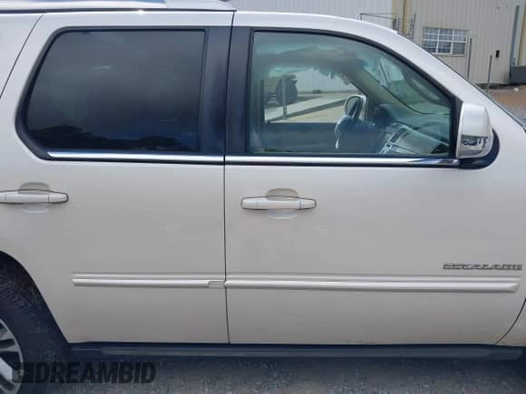 2014 Cadillac Escalade Premium с VIN 1GYS3CEF4ER116958, выставлен на аукционе IAAI как лот 42357156 с пробегом 195 435 миль миль и . История ставок и продаж доступна на DreamBid. Изображение 13.