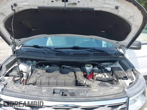 2018 Ford Explorer with VIN 1FM5K7BH8JGA83063, listed as a IAAI auction lot 42636972 with 148,638 mi miles and . Bid and sale history available at DreamBid. Image 10.