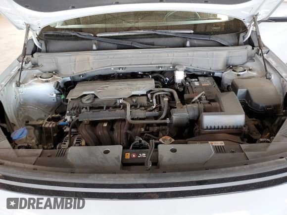2025 Hyundai Kona SEL with VIN KM8HB3AB4SU189032, listed as a Copart auction lot 83835195 with 10,457 mi miles and Salvage title. Bid and sale history available at DreamBid. Image 11.