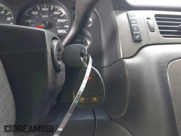 2012 GMC Sierra 1500 SLE z VIN 1GTR1VE09CZ352939, wystawiony jako IAAI lot #42930892 z przebiegiem 245 348 mil mil oraz . Historia ofert i sprzedaży dostępna na DreamBid. Obrazek 11.