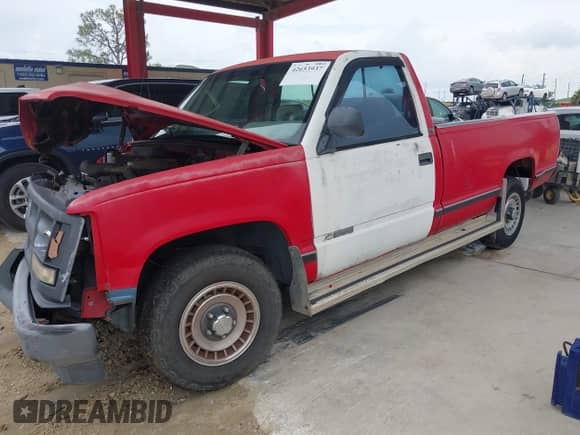 1993 Chevrolet Silverado 1500 с VIN 1GCEC14Z5PE102015, выставлен на аукционе IAAI как лот 42653937 с пробегом 107 948 миль миль и . История ставок и продаж доступна на DreamBid. Изображение 18.
