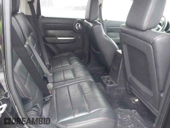 2008 Dodge Nitro R/T z VIN 1D8GU58608W151438, wystawiony jako IAAI lot #41515503 z przebiegiem 123 777 mil mil oraz . Historia ofert i sprzedaży dostępna na DreamBid. Obrazek 8.