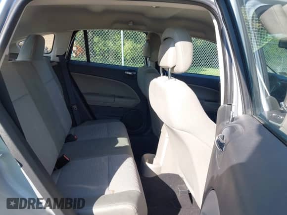 2011 Dodge Caliber z VIN 1B3CB1HA2BD132653, wystawiony jako IAAI lot #43071109 z przebiegiem 124 246 mil mil oraz . Historia ofert i sprzedaży dostępna na DreamBid. Obrazek 8.