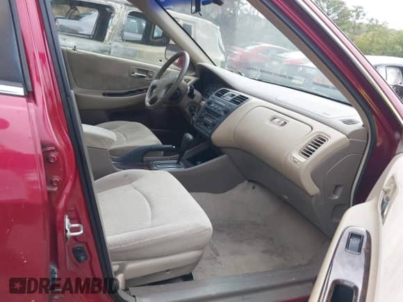 2002 Honda Accord SE with VIN 1HGCG56782A035863, listed as a IAAI auction lot 43087290 with 84,692 mi miles and . Bid and sale history available at DreamBid. Image 5.