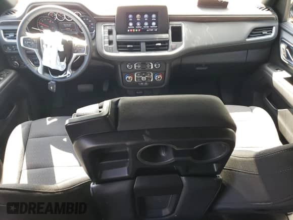 2024 Chevrolet Suburban LS z VIN 1GNSKBET0RR106398, wystawiony jako Copart lot #81633855 z przebiegiem 7 234 mil mil oraz Szkoda całkowita • Salvage title. Historia ofert i sprzedaży dostępna na DreamBid. Obrazek 8.