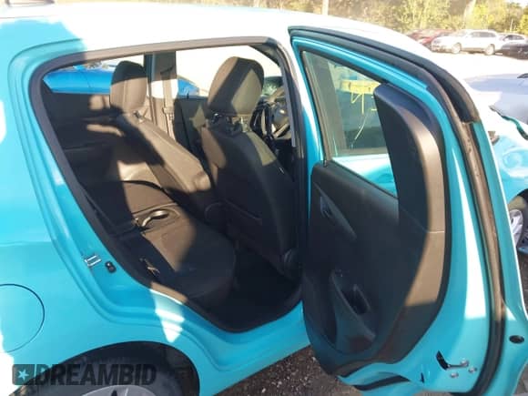 2021 Chevrolet Spark 1LT с VIN KL8CD6SAXMC709770, выставлен на аукционе IAAI как лот 43351951 с пробегом 44 045 миль миль и . История ставок и продаж доступна на DreamBid. Изображение 8.