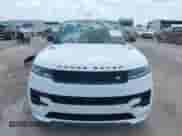 2024 Land Rover Range Rover Sport Dynamic SE with VIN SAL1L9FUXRA189122, listed as a IAAI auction lot 42518874 with 22,063 mi miles and . Bid and sale history available at DreamBid. Image 13.