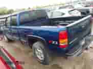 2001 Chevrolet Silverado 1500 LS z VIN 1GCEK19T51E176744, wystawiony jako IAAI lot #43271420 z przebiegiem 226 691 mil mil oraz . Historia ofert i sprzedaży dostępna na DreamBid. Obrazek 3.