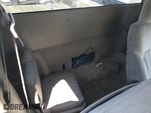 1999 Chevrolet S-10 LS с VIN 1GCCS19X4X8133272, выставлен на аукционе Copart как лот 67861895 с пробегом 342 409 миль миль и Списание • Salvage title. История ставок и продаж доступна на DreamBid. Изображение 10.