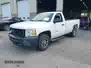 2013 Chevrolet Silverado 1500 Work Truck с VIN 1GCNCPEX5DZ276185, выставлен на аукционе IAAI как лот 43127871 с пробегом 72 659 миль миль и . История ставок и продаж доступна на DreamBid. Изображение 2.