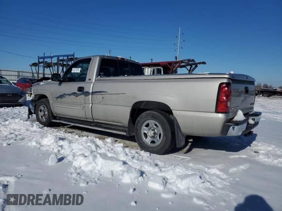 2004 Chevrolet Silverado 1500 Work Truck with VIN 1GCEC14VX4Z263980, listed as a Copart auction lot 41377075 with 114,376 mi miles and Salvage title. Bid and sale history available at DreamBid. Image 2.