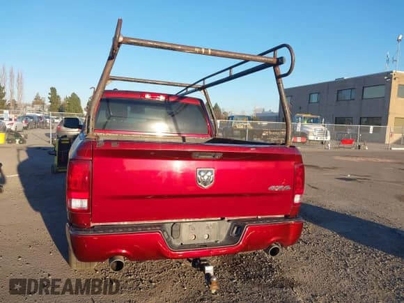 2018 Ram 1500 Express с VIN 1C6RR7FT3JS171975, выставлен на аукционе IAAI как лот 41331130 с пробегом 137 501 миль миль и . История ставок и продаж доступна на DreamBid. Изображение 17.