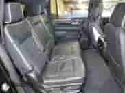 2024 Chevrolet Suburban Premier z VIN 1GNSKFKD2RR212825, wystawiony jako Copart lot #44986885 z przebiegiem 30 173 mil mil oraz Nie do naprawy • Non repairable. Historia ofert i sprzedaży dostępna na DreamBid. Obrazek 11.