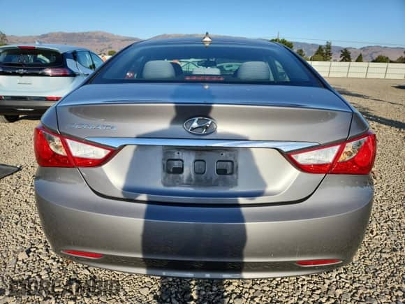 2013 Hyundai Sonata GLS with VIN 5NPEB4AC7DH734904, listed as a Copart auction lot 89723885 with 134,550 mi miles and Salvage title. Bid and sale history available at DreamBid. Image 6.