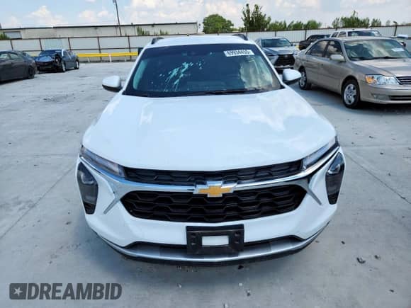 2024 Chevrolet Trax LT with VIN KL77LHE21RC220030, listed as a Copart auction lot 69934455 with Not provided miles and Salvage title. Bid and sale history available at DreamBid. Image 5.