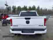 2024 Ram 1500 Big Horn z VIN 1C6SRFFT1RN124465, wystawiony jako IAAI lot #41839097 z przebiegiem 24 106 mil mil oraz . Historia ofert i sprzedaży dostępna na DreamBid. Obrazek 17.