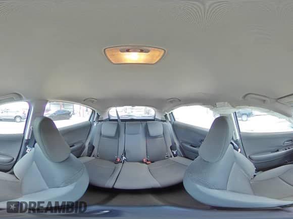 2019 Honda HR-V LX z VIN 3CZRU5H39KG706481, wystawiony jako Copart lot #80957365 z przebiegiem 29 921 mil mil oraz Nie do naprawy • Non repairable. Historia ofert i sprzedaży dostępna na DreamBid. Obrazek 15.