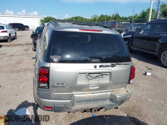 2004 Chevrolet TrailBlazer LT с VIN 1GNDT13S642105381, выставлен на аукционе IAAI как лот 42584022 с пробегом 298 423 миль миль и . История ставок и продаж доступна на DreamBid. Изображение 16.