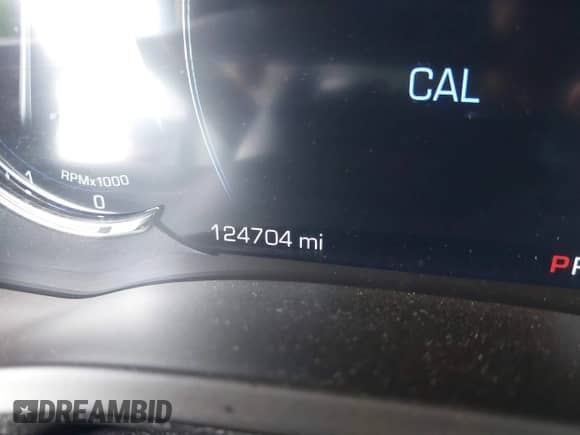 2018 Cadillac Escalade ESV Platinum с VIN 1GYS4KKJ3JR116167, выставлен на аукционе IAAI как лот 42879130 с пробегом 124 704 миль миль и . История ставок и продаж доступна на DreamBid. Изображение 15.