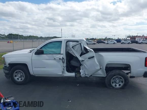 2019 Chevrolet Silverado 1500 Work Truck с VIN 2GCRCNEC0K1131175, выставлен на аукционе IAAI как лот 43482543 с пробегом 73 645 миль миль и . История ставок и продаж доступна на DreamBid. Изображение 14.