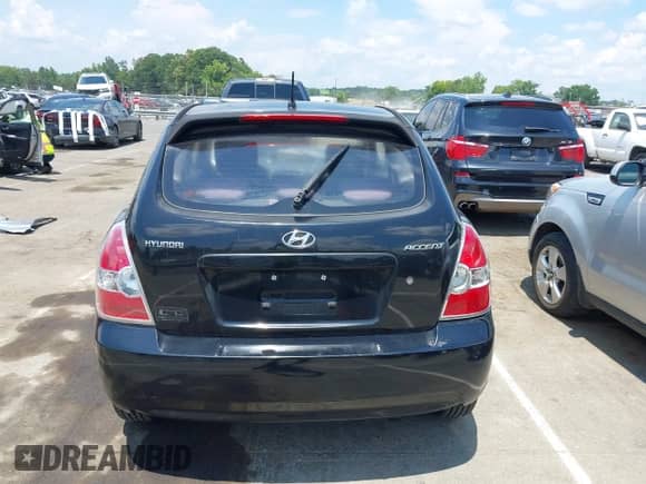 2010 Hyundai Accent GS z VIN KMHCM3AC6AU149904, wystawiony jako IAAI lot #42637800 z przebiegiem 191 818 mil mil oraz . Historia ofert i sprzedaży dostępna na DreamBid. Obrazek 16.