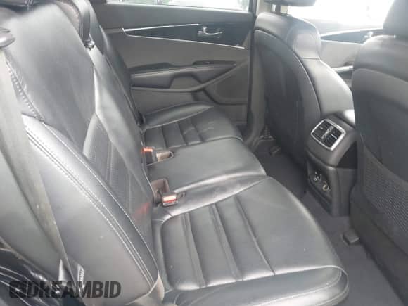 2019 Kia Sorento EX с VIN 5XYPHDA58KG545143, выставлен на аукционе IAAI как лот 43342359 с пробегом 171 123 миль миль и . История ставок и продаж доступна на DreamBid. Изображение 8.