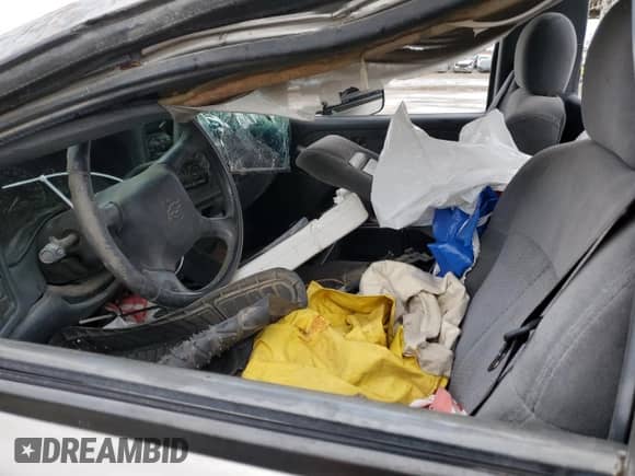 2000 Chevrolet Silverado 2500 с VIN 1GCGK24U4YE173455, выставлен на аукционе Copart как лот 79825213 с пробегом 140 404 миль миль и Списание • Salvage title. История ставок и продаж доступна на DreamBid. Изображение 7.