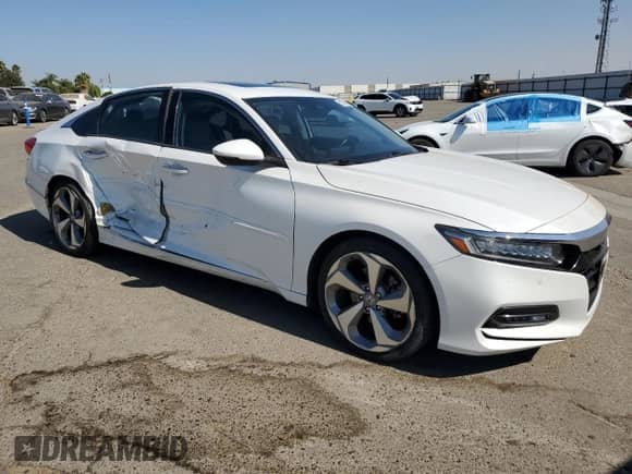 2018 Honda Accord Touring z VIN 1HGCV1F90JA007814, wystawiony jako Copart lot #80330735 z przebiegiem 169 248 mil mil oraz Szkoda całkowita • Salvage title. Historia ofert i sprzedaży dostępna na DreamBid. Obrazek 4.