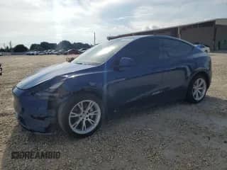 2024 Tesla Model Y с VIN 7SAYGDED4RF073603, выставлен на аукционе Copart как лот 71808345 с пробегом 27 593 миль миль и Списание • Salvage title. История ставок и продаж доступна на DreamBid. Изображение 1.