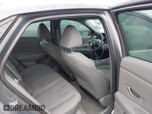 2024 Hyundai Elantra SEL с VIN KMHLS4DGXRU761920, выставлен на аукционе IAAI как лот 43064401 с пробегом 14 433 миль миль и . История ставок и продаж доступна на DreamBid. Изображение 8.