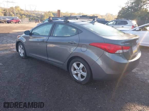 2013 Hyundai Elantra GLS с VIN 5NPDH4AE9DH322155, выставлен на аукционе IAAI как лот 43519471 с пробегом 156 545 миль миль и . История ставок и продаж доступна на DreamBid. Изображение 3.