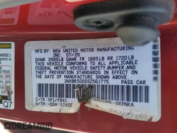 2005 Toyota Corolla CE with VIN 1NXBR32E65Z561775, listed as a Copart auction lot 68500955 with Not provided miles and Clean title. Bid and sale history available at DreamBid. Image 12.