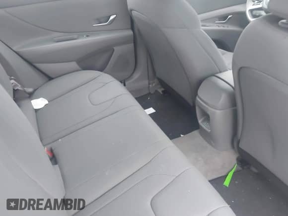 2025 Hyundai Elantra SE with VIN KMHLL4DG8SU910392, listed as a IAAI auction lot 43174872 with 6,028 mi miles and . Bid and sale history available at DreamBid. Image 8.