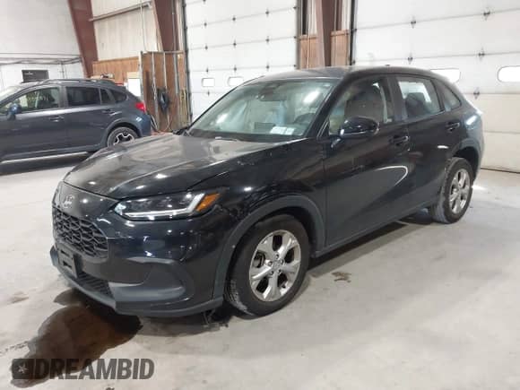 2023 Honda HR-V LX с VIN 3CZRZ2H34PM747559, выставлен на аукционе IAAI как лот 43321128 с пробегом 3 671 миль миль и . История ставок и продаж доступна на DreamBid. Изображение 18.