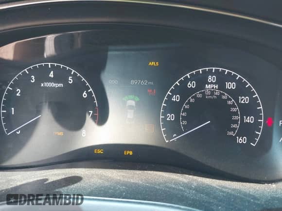 2012 Hyundai Genesis R-Spec z VIN KMHGC4DH6CU194748, wystawiony jako IAAI lot #42629871 z przebiegiem 89 762 mil mil oraz . Historia ofert i sprzedaży dostępna na DreamBid. Obrazek 7.